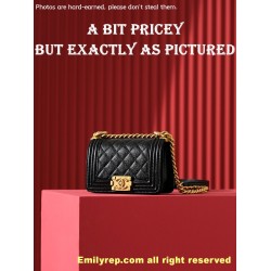 chanel leboy Black and gold mini 15-10-5cm C0010